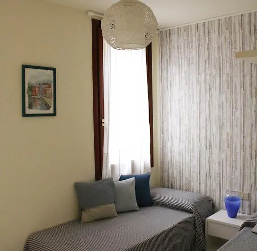 Bacanal البندقية